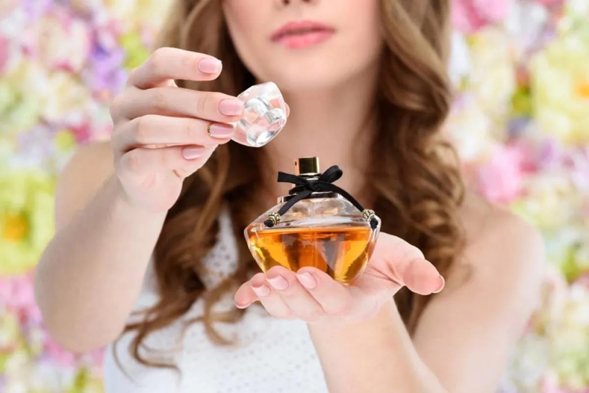 أفضل عطور زنبق الوادي لرائحة منعشة لا تقاوم