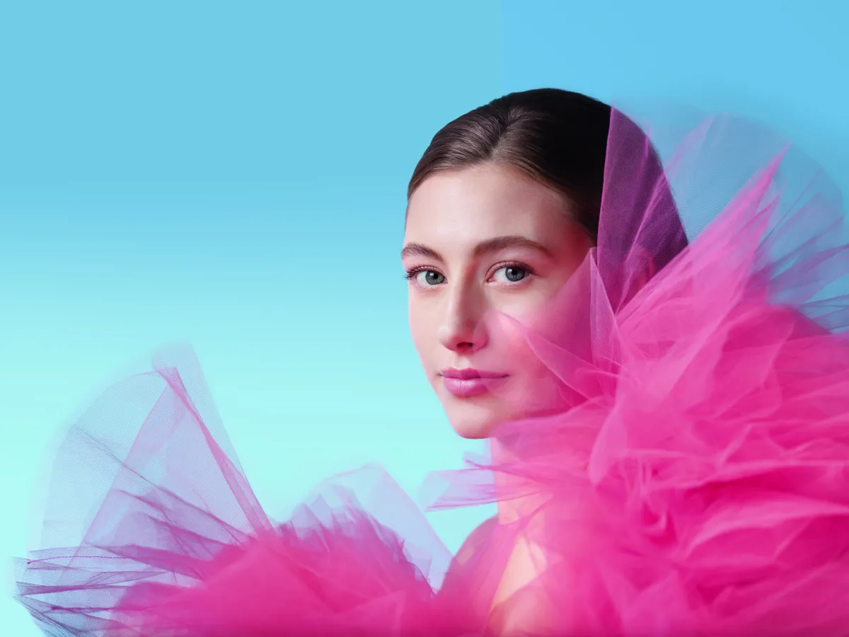 كريم أساس شفاف من "سيسلي"