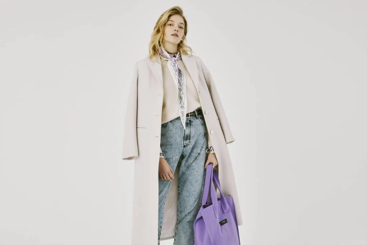 كيف نسّقت العلامات التجارية الجينز بأسلوب سبور شيك؟