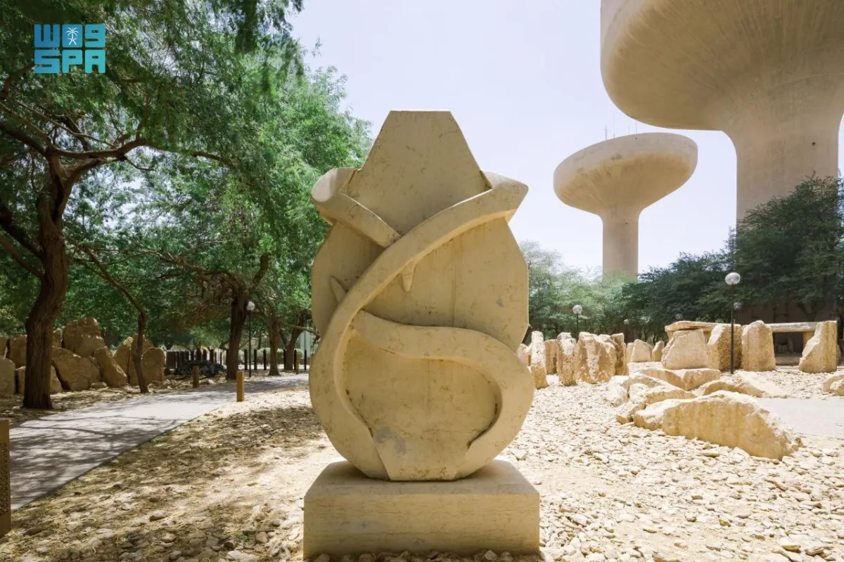 ملتقى طويق الدولي للنحت 2021- الصورة من واس 