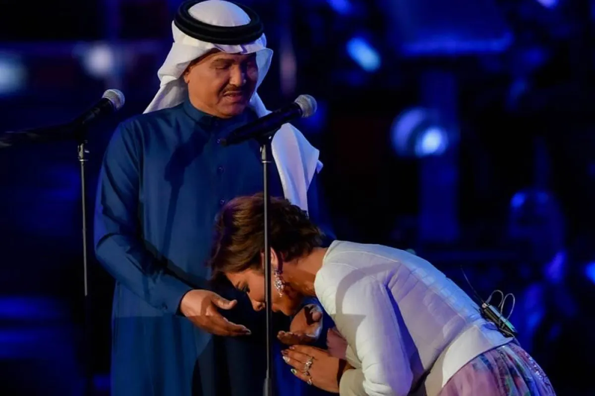 الفننة أصالة تحي الفنان محمد عبدو بعد غناء على البال