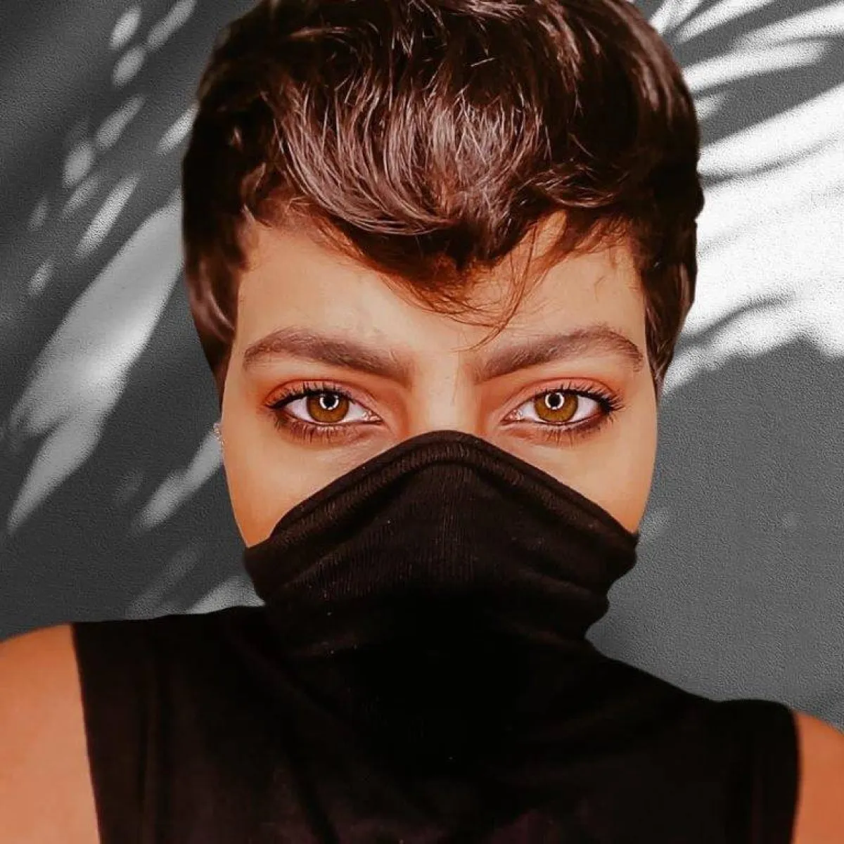 تسريحة شعر قصير- الصورة من حساب فاطمة الصفي الرسمي على إنستغرام