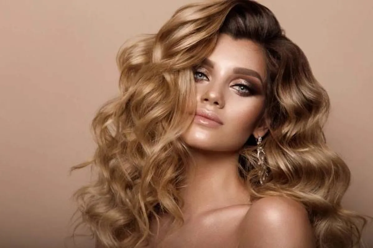 البلاش المناسب للبشرة القمحية