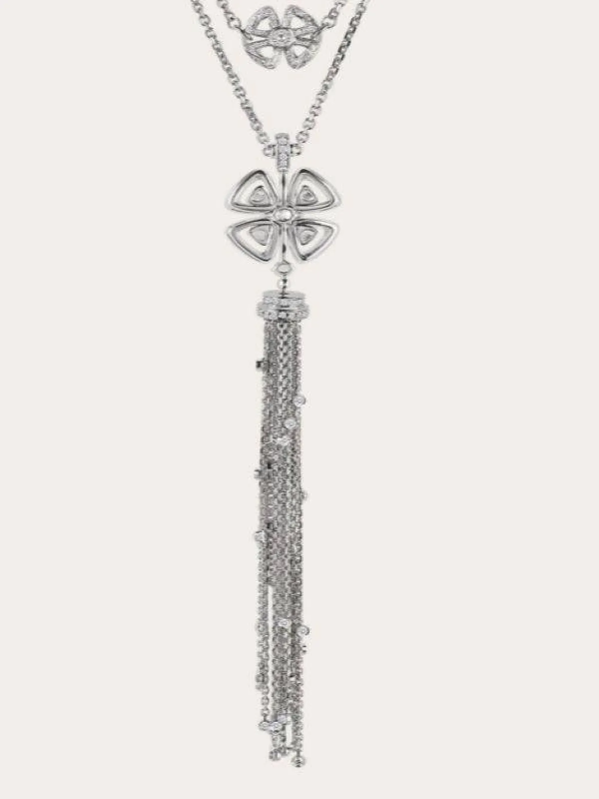 قلادة مميزة باشكال الزهرة