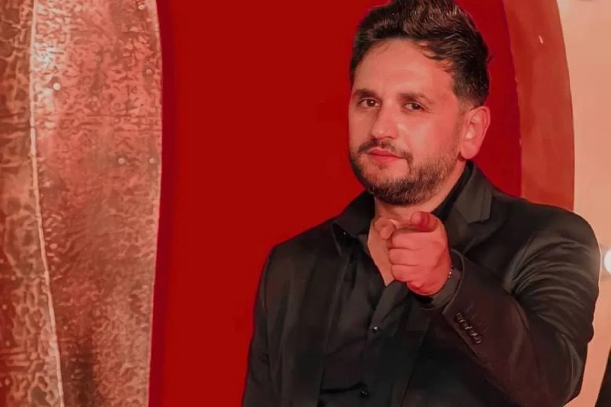 الفنان مصطفى خاطر - الصورة من حسابه على انستغرام