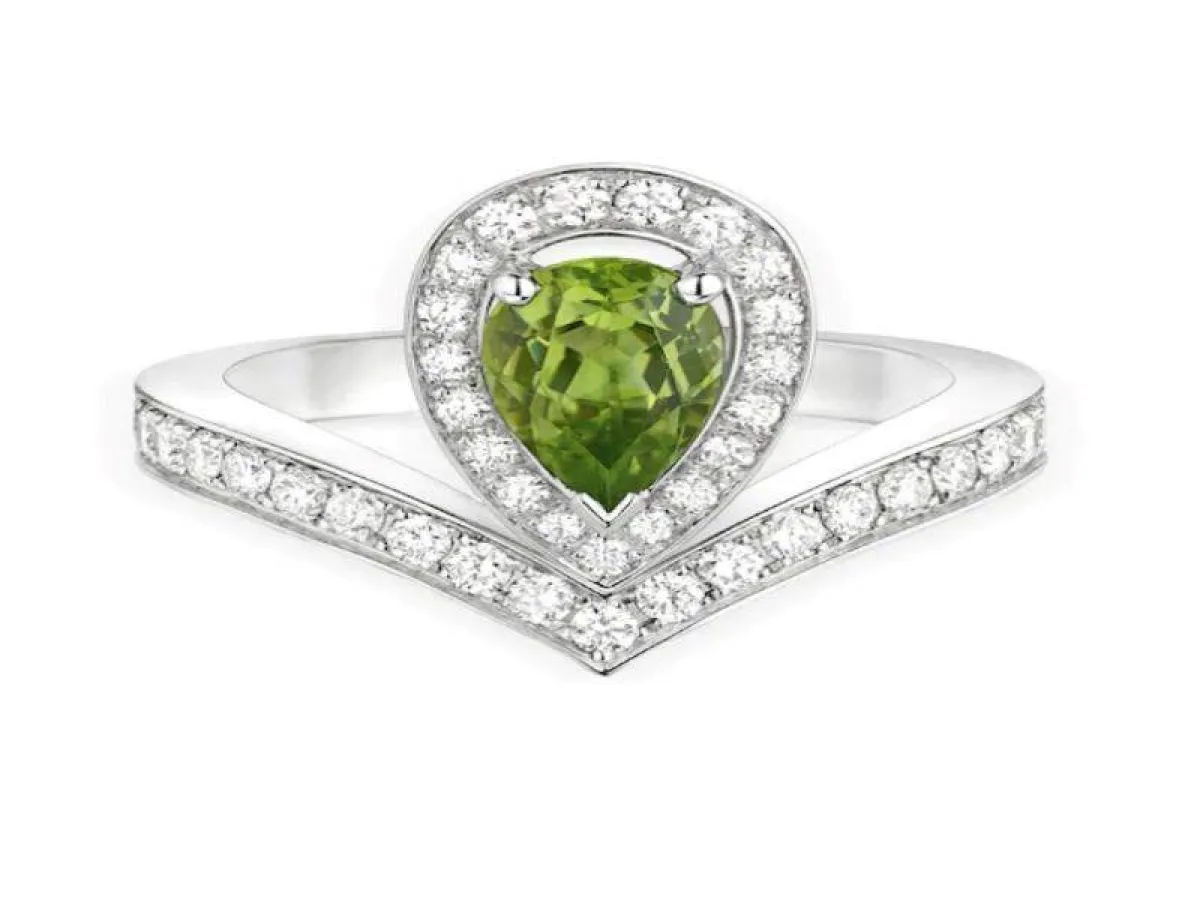 خاتم بحجر الزبرجد