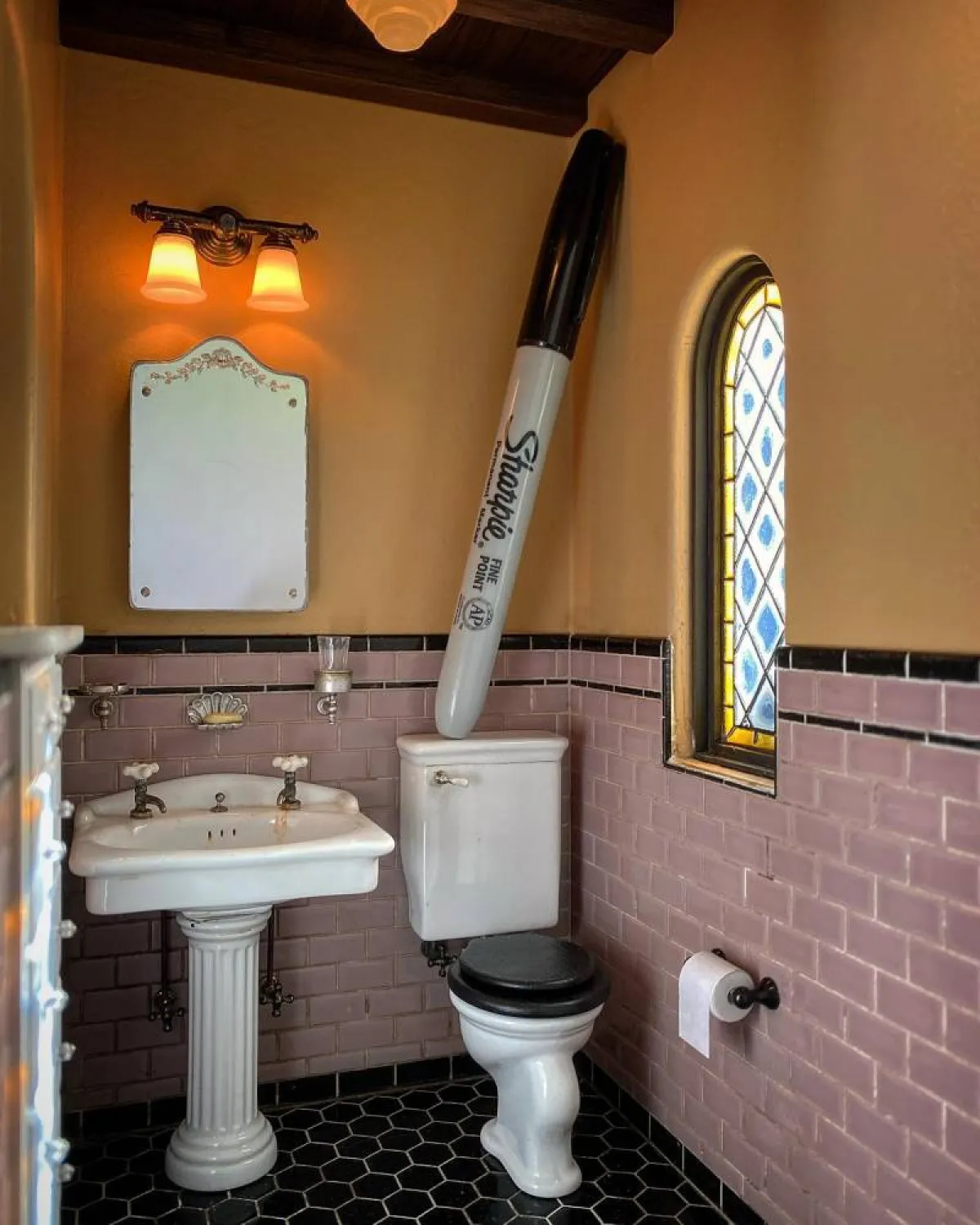 منزل - مصغرات كريس توليدو