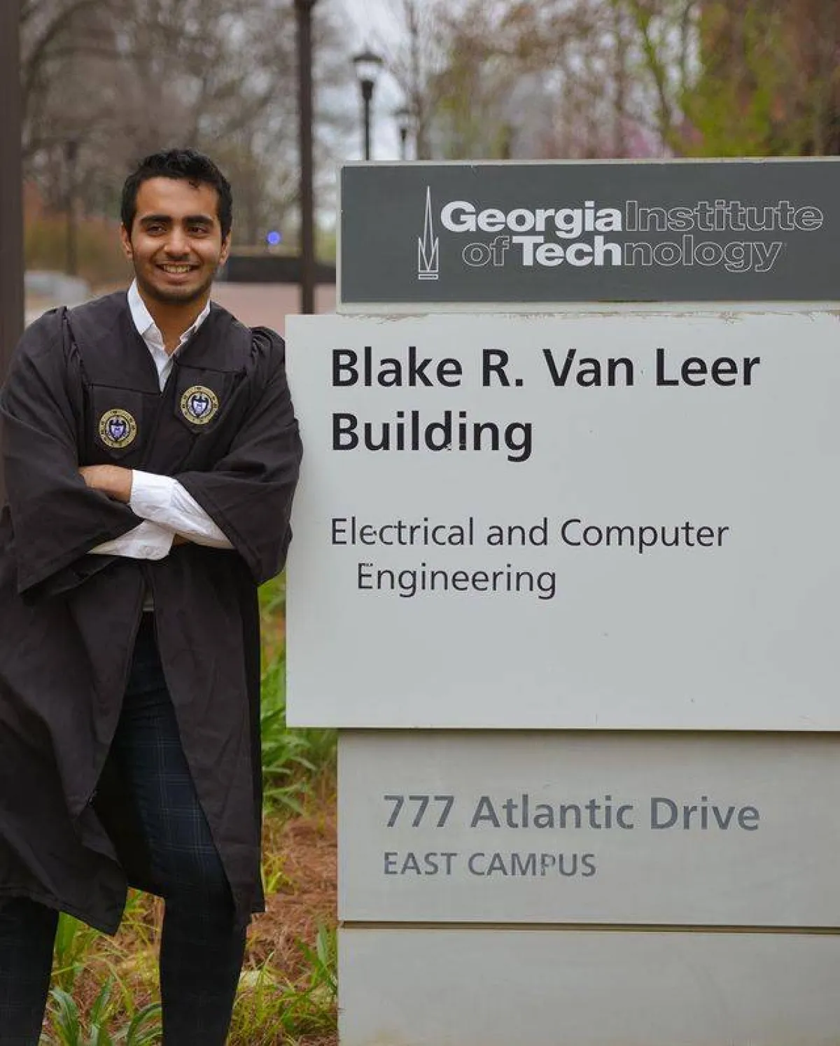 أنغاد دارياني