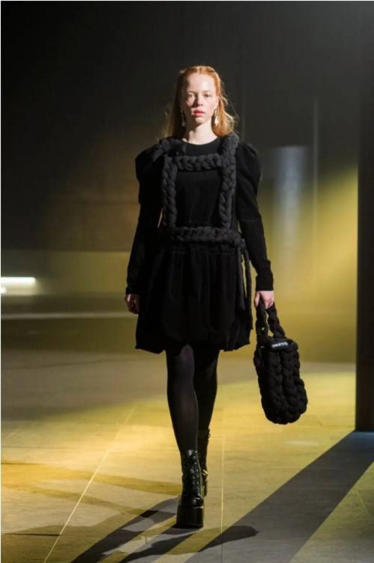 الأسود المخمل من بيمويت Bmuette