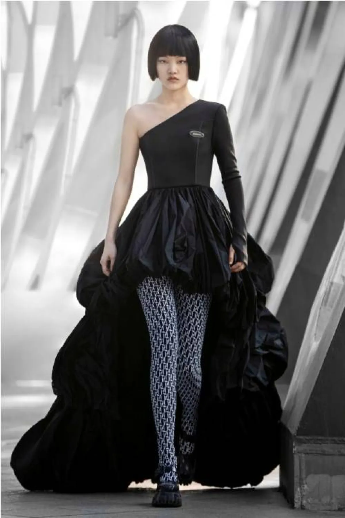 سروال ضيّق بنقشات ناعمة من اناكيكي Annakiki