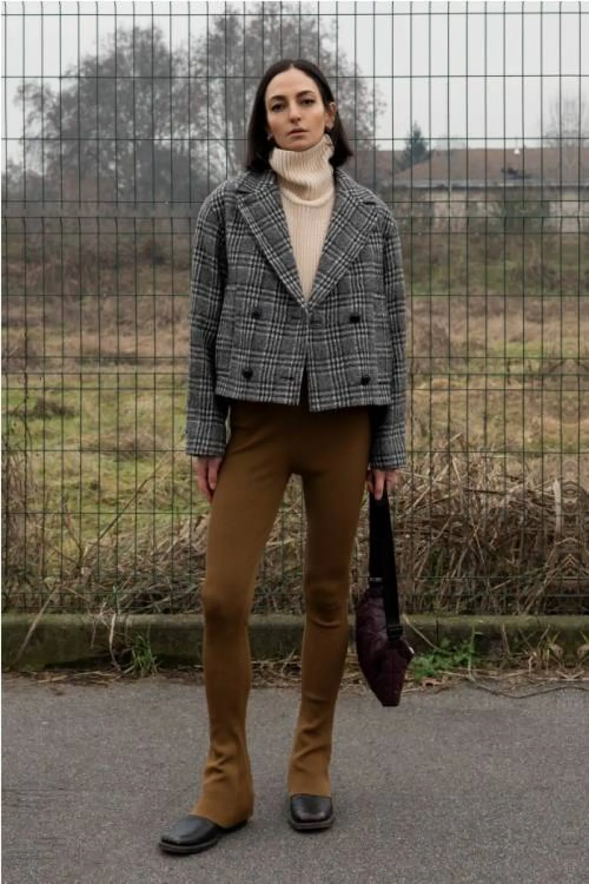 سروال بقصّة مستقيمة مع بليزر من بوم & فردغارتن Baum&Pferdgarten