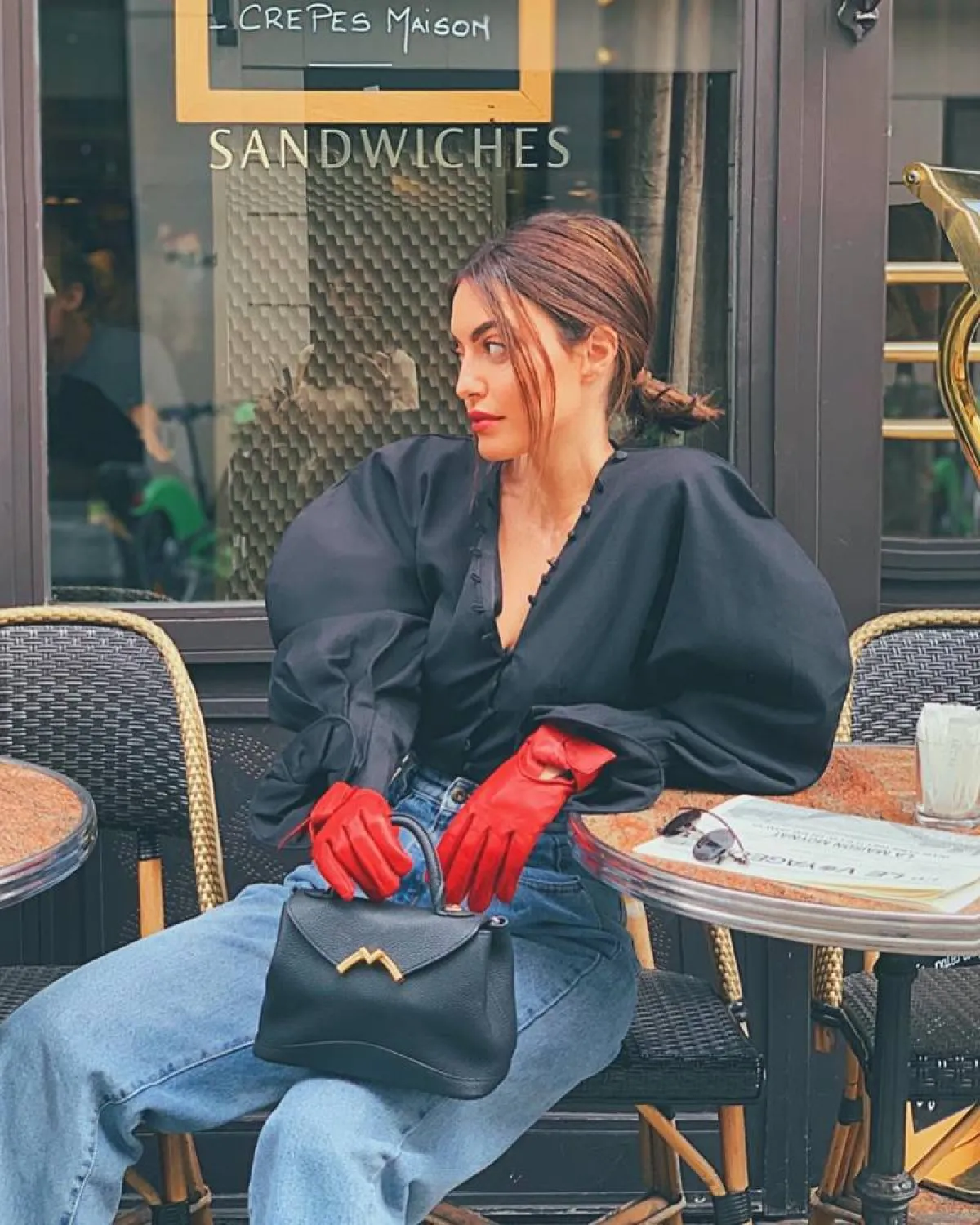 كارن وازن بإطلالة كاجوال راقية