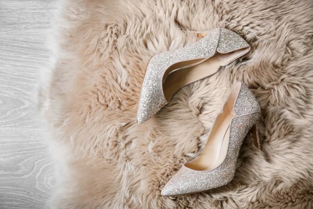 السجاد الفرو في أرضيّة الغرفة