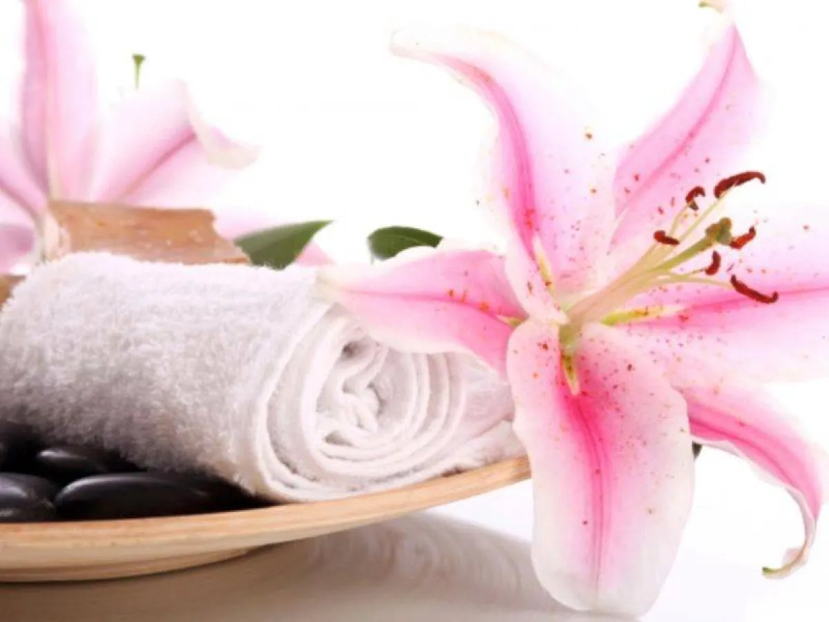 المساج الياباني للبشرة