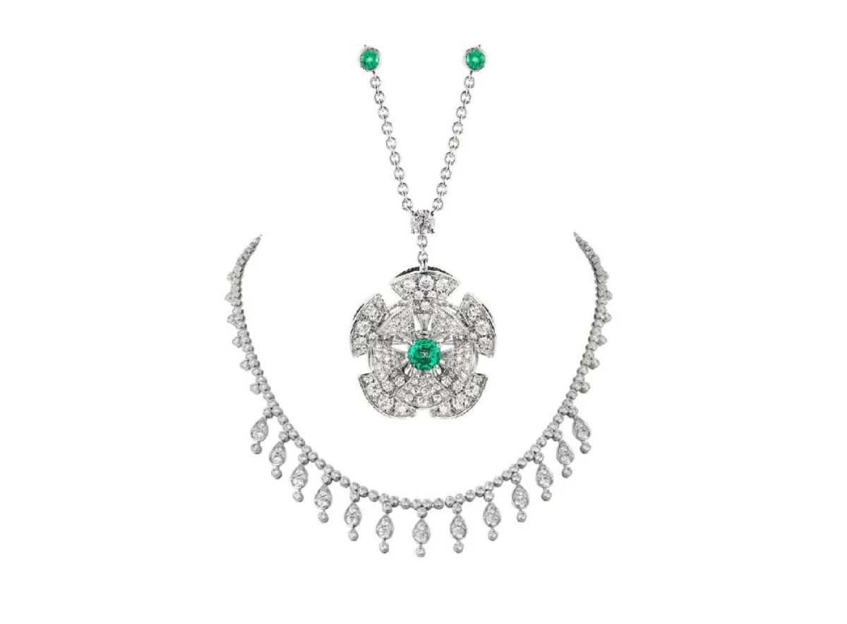 قلادات فخمة لإطلالة راقية لعروس خريف 2021