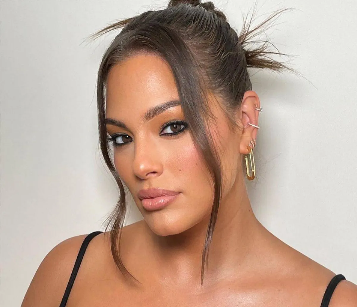 أساليب مكياج نيود من آشلي غراهام