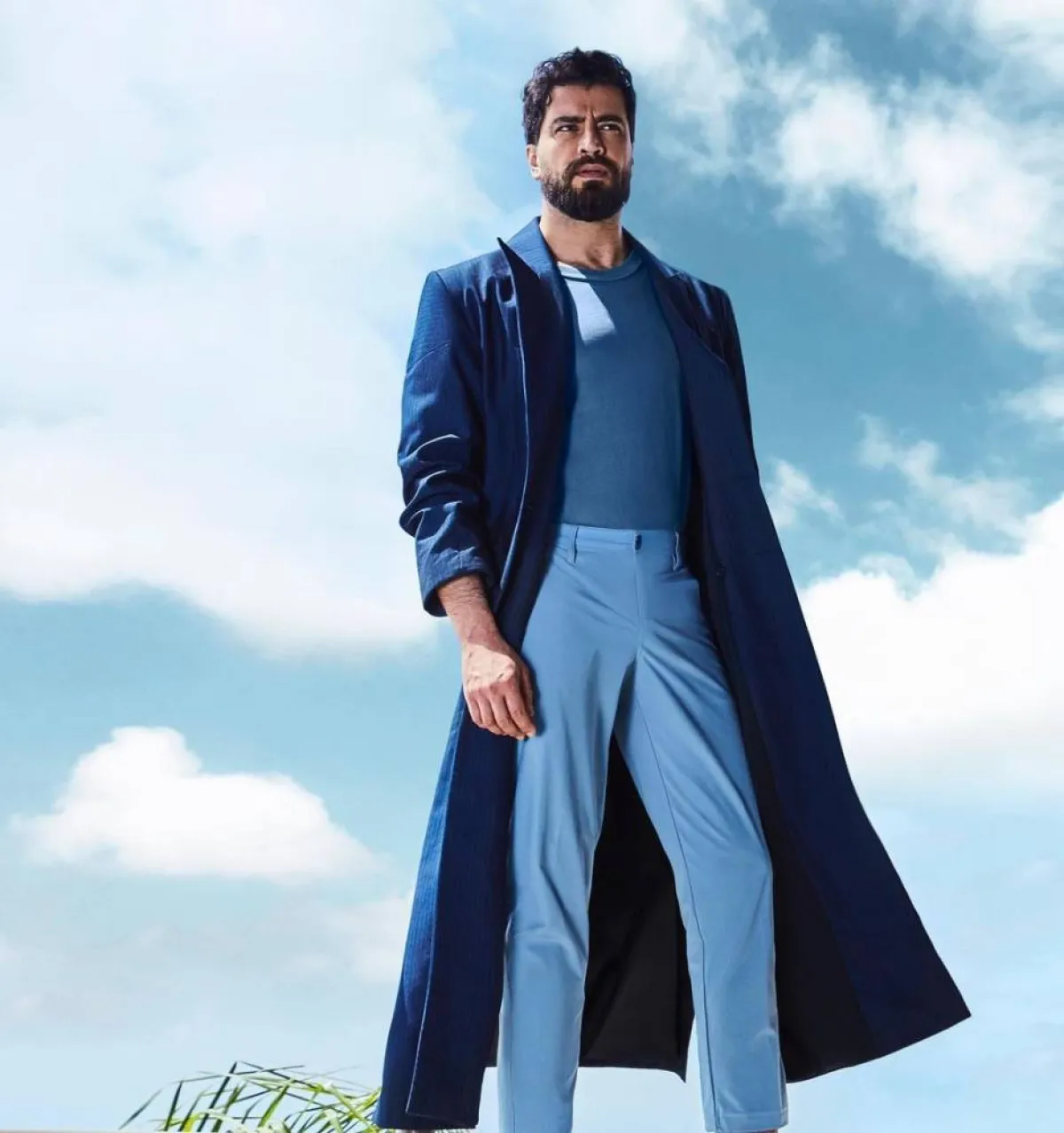 معتصم النهار بإطلالة شتوية عصرية