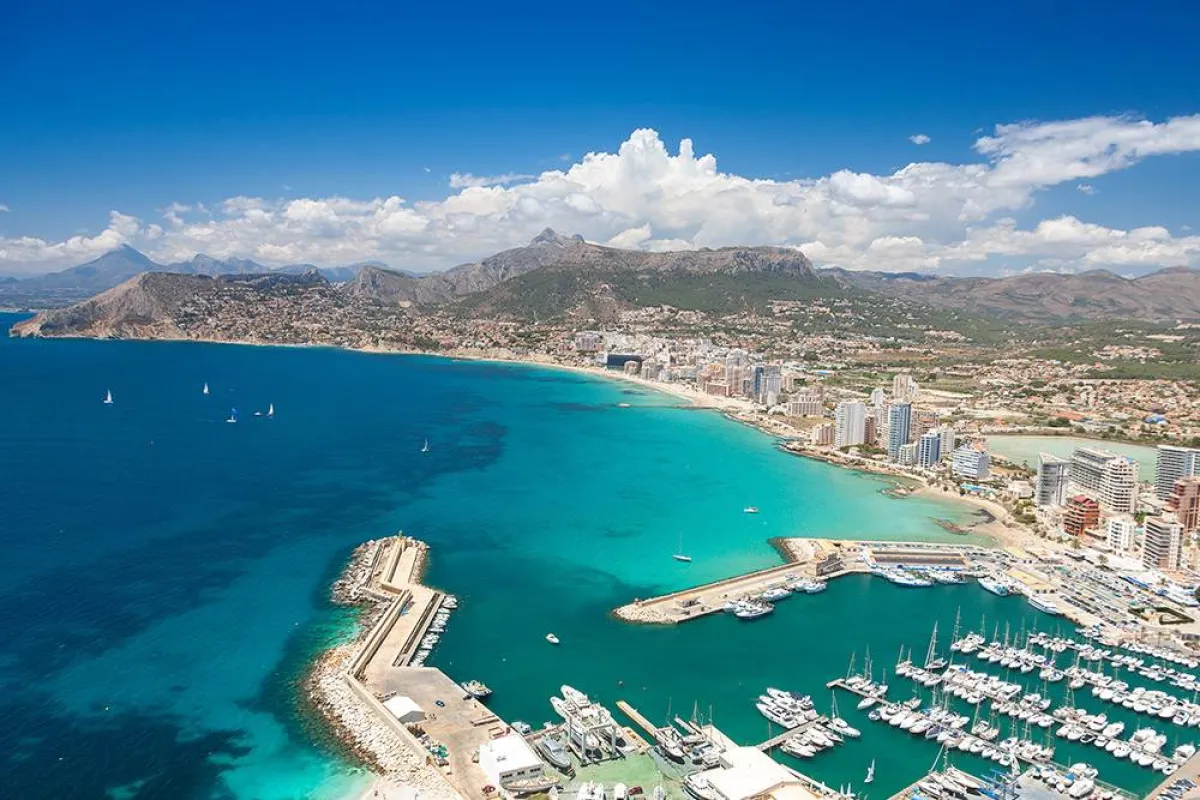 متعة السياحة في أليكانتي