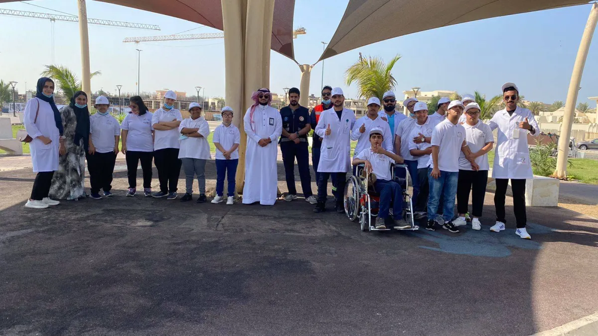 جانب من مبادرة غرس الشتلات