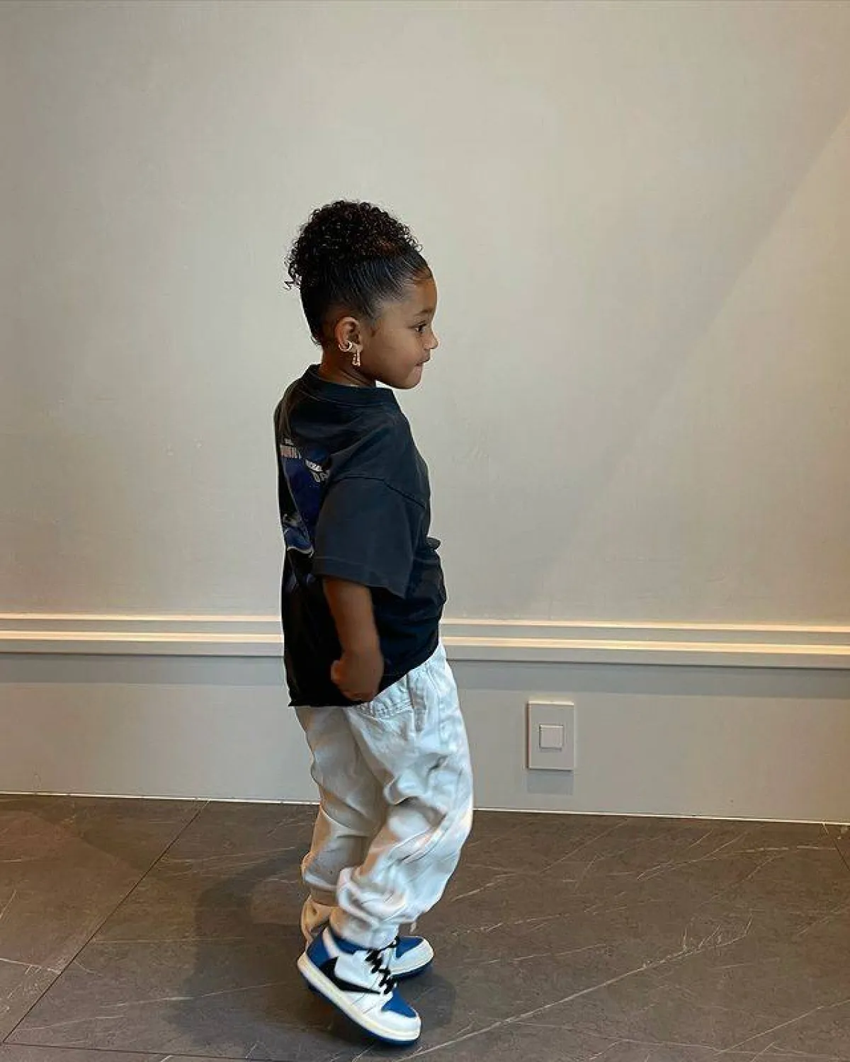 ستورمي أقراط من الذهب الأصفر 