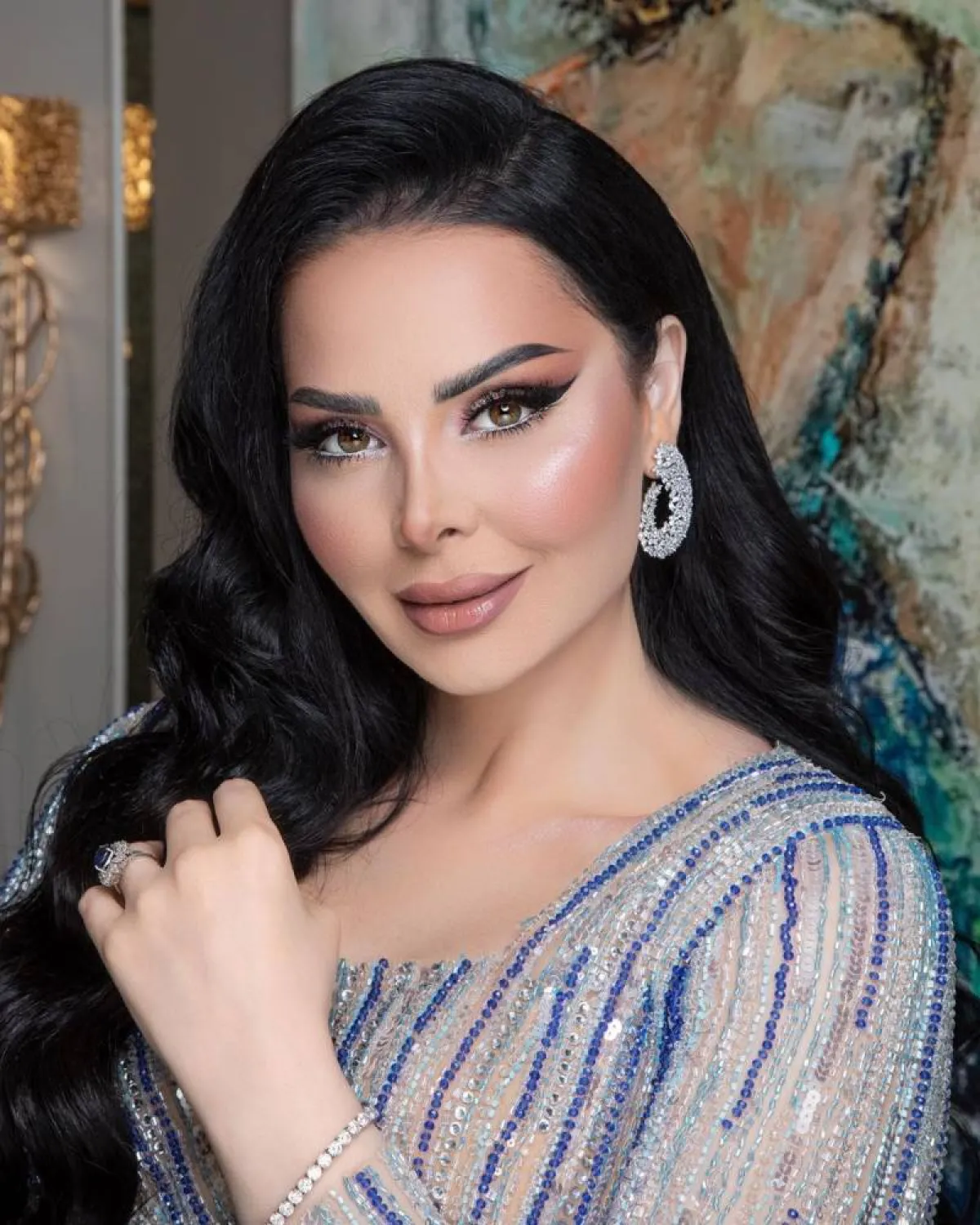 رسمات عيون النجمات