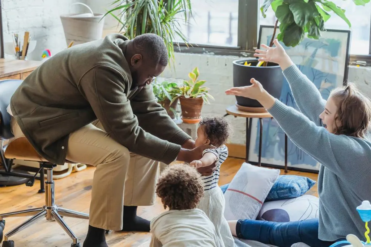 خطوات للعثور على طفلك الداخلي والتعرف عليه