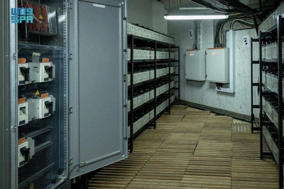 نظام التيار غير المنقطع UPS - الصورة من واس