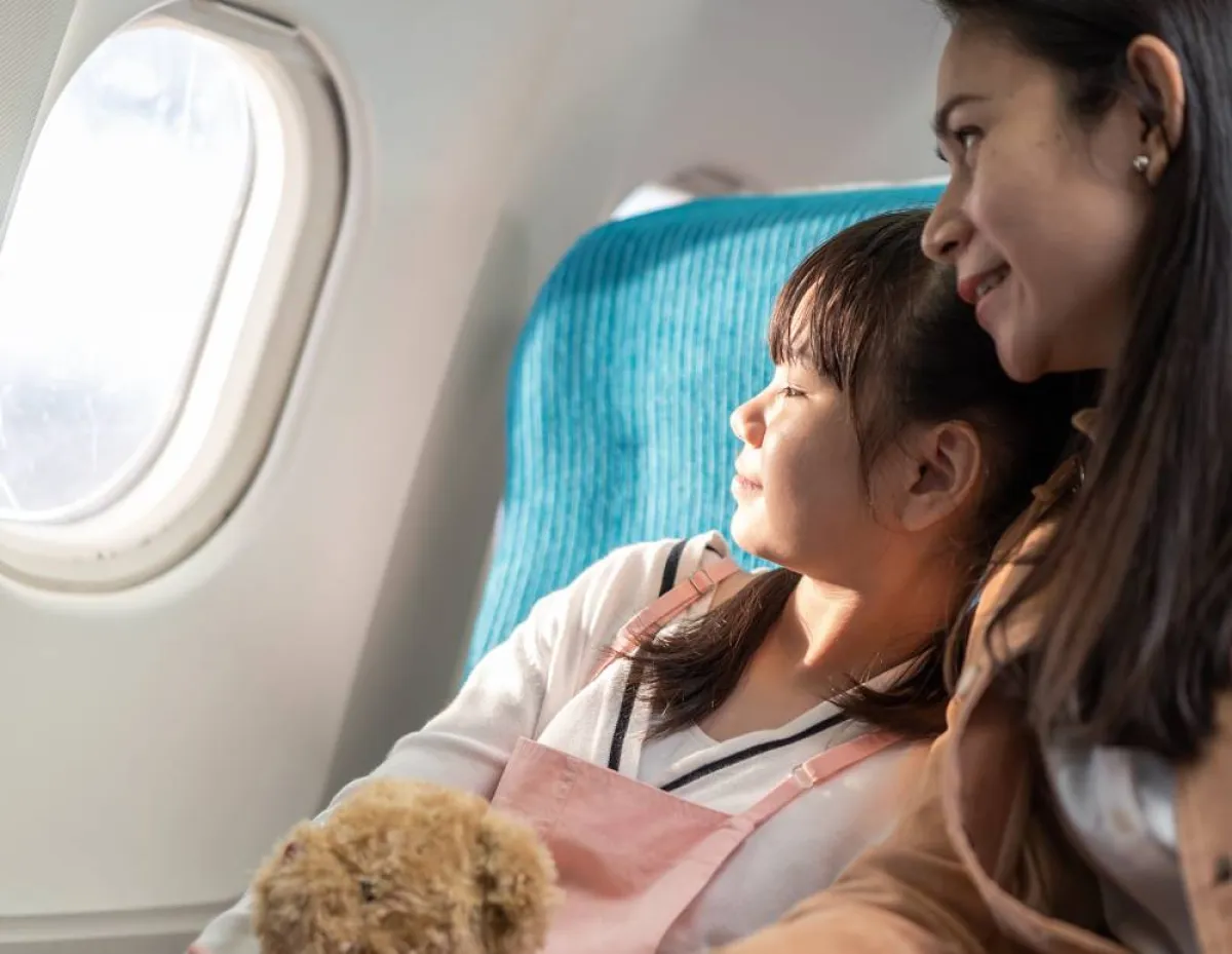 قواعد هامة لسفر الأطفال على متن الطائرة