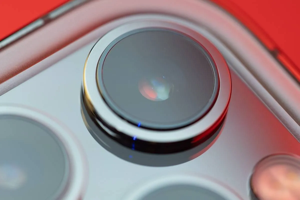 صورة مقربة من كاميرا آيفون