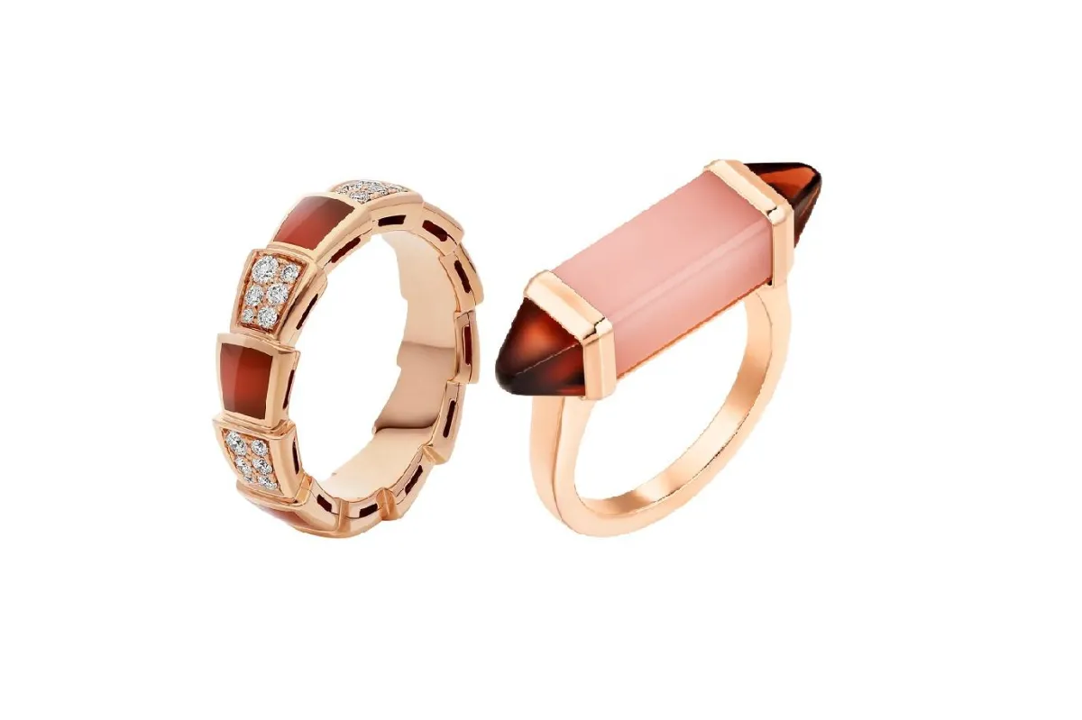 خواتم ذهب مرصعة بالعقيق الأحمر