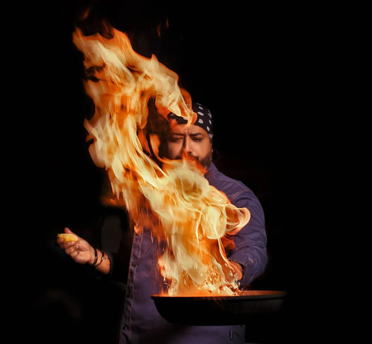 صورة للشيف عدنان يماني