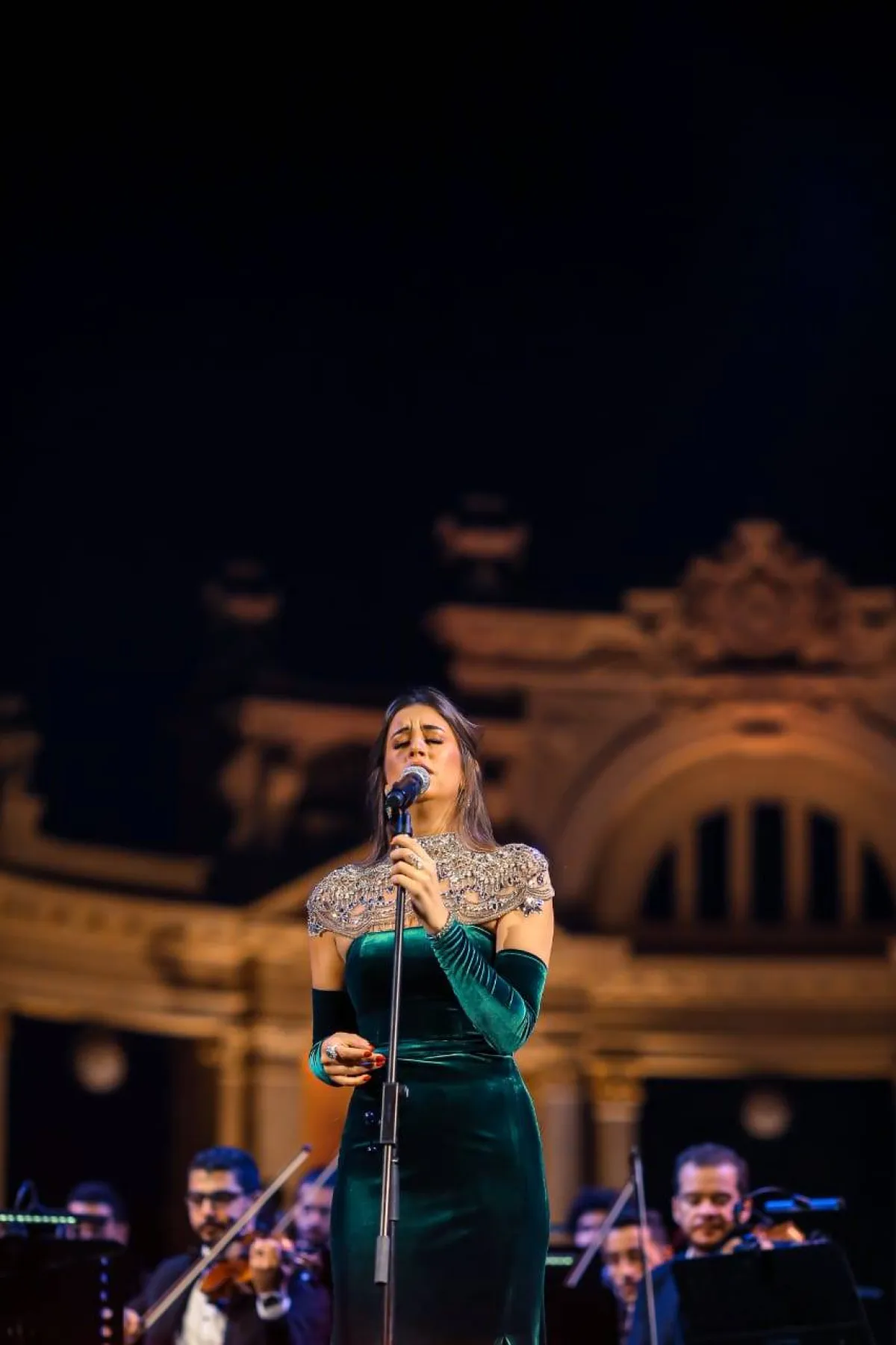 الميتزوسوبرانو المصرية العالمية فرح الديباني