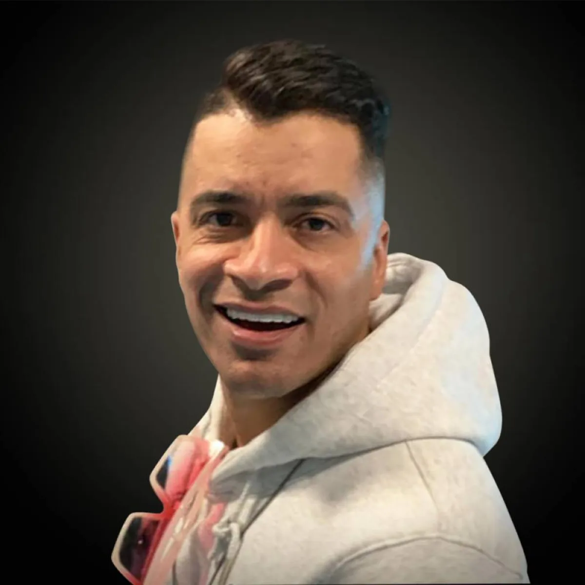 حسن شاكوش - الصورة من صفحته الرسمية على الفيس بوك