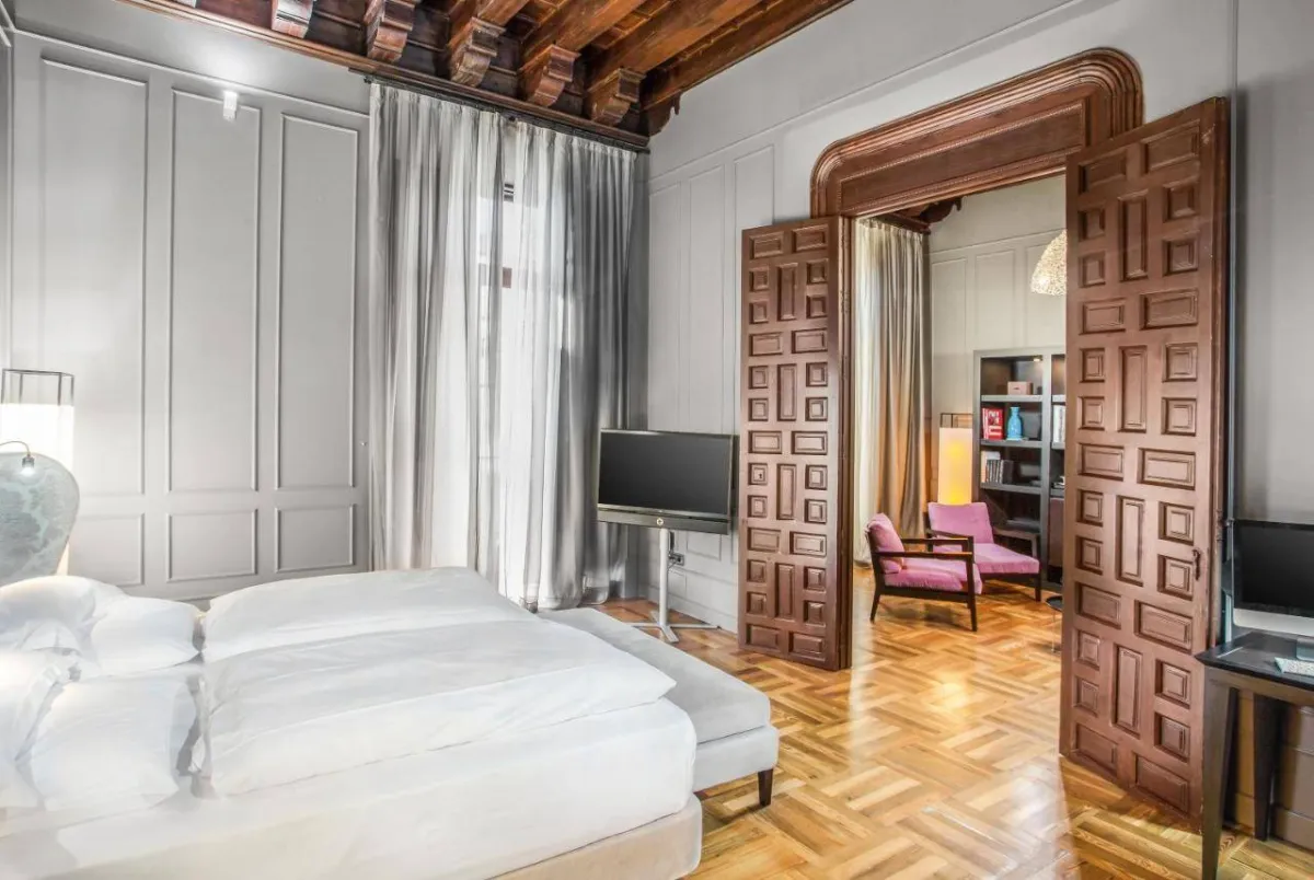 فندق بالاسيو ديه فيلابانيس