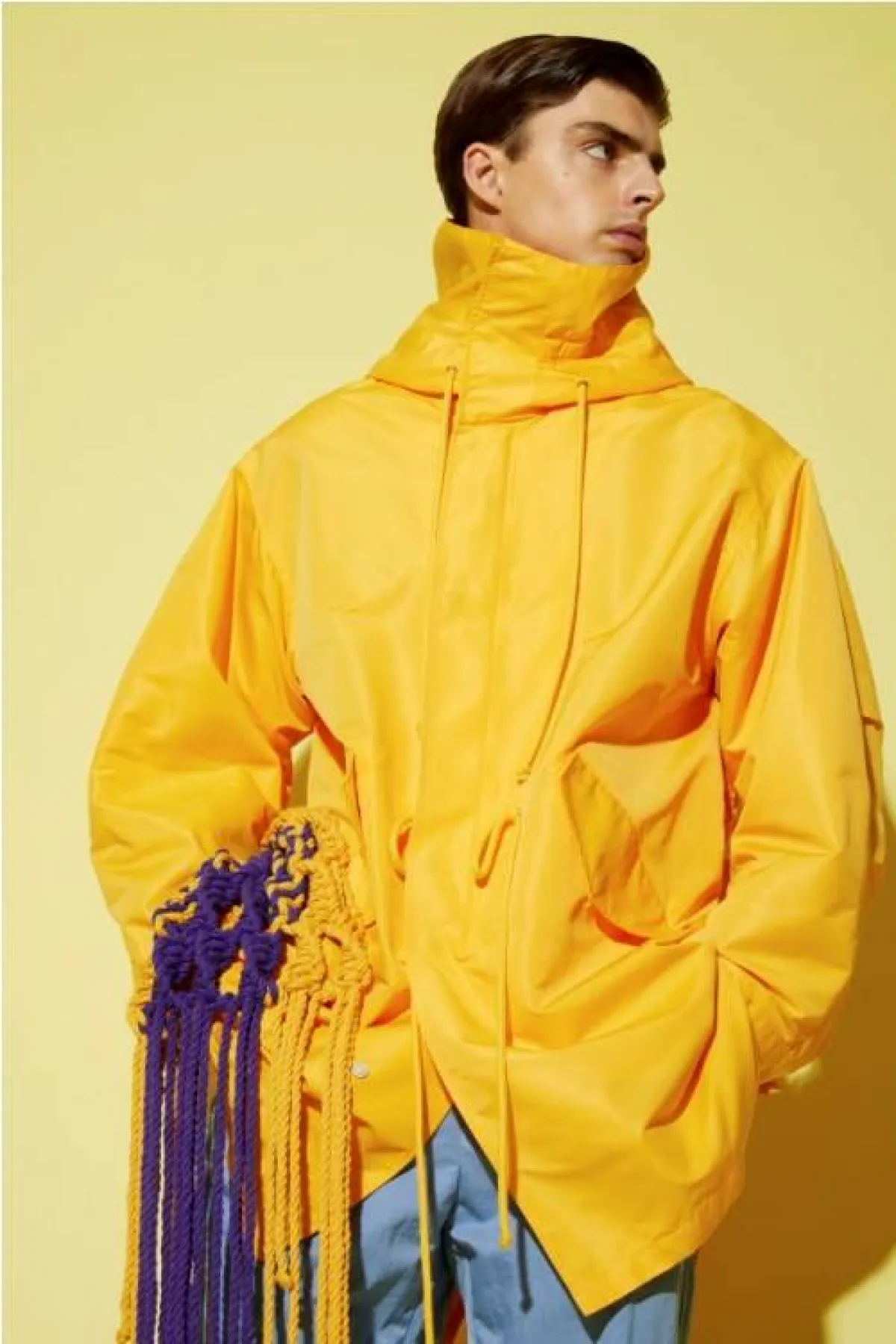 معطف الترنش من اكنافاس   Aknvas