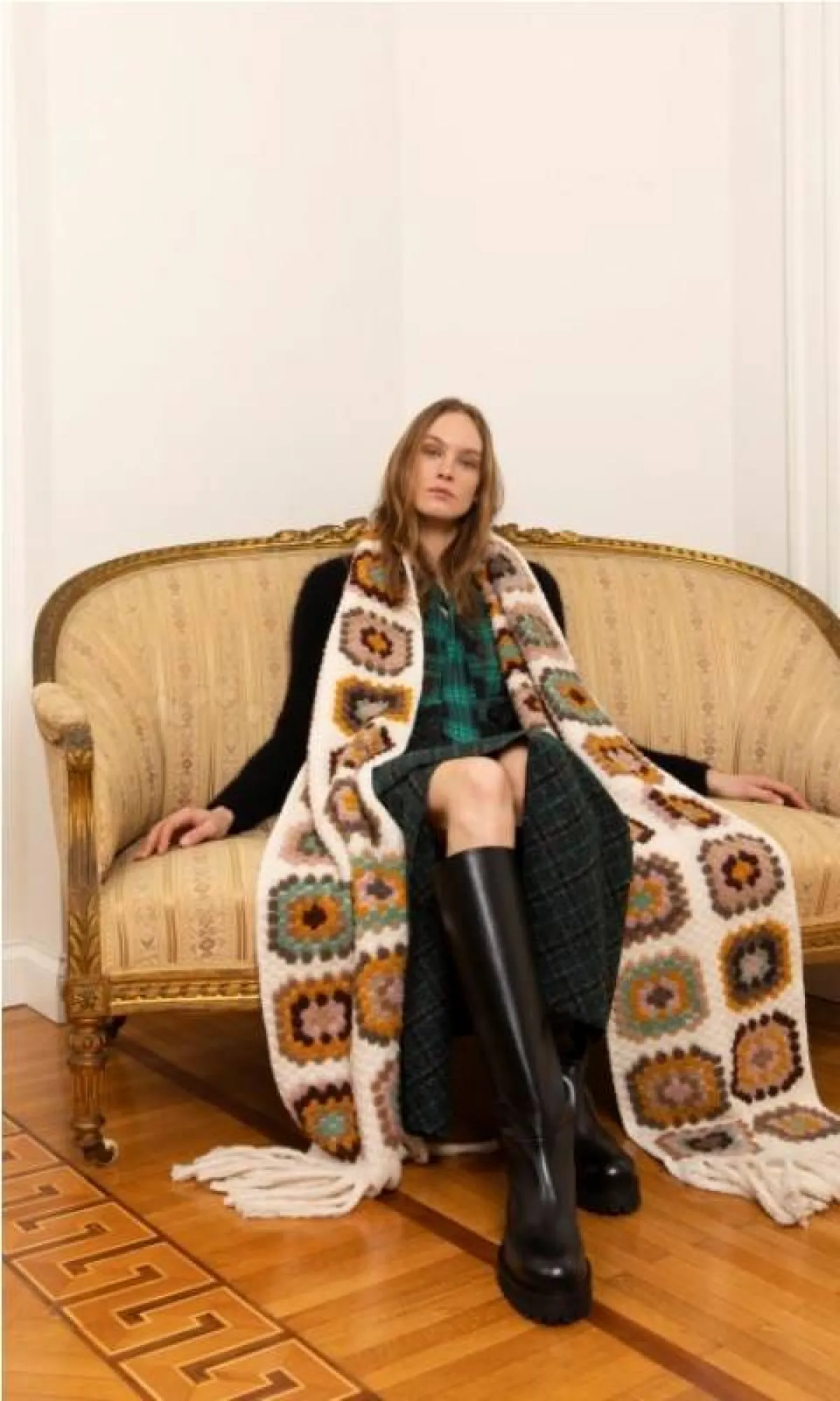 وشاح بنقوش متعدّدة من كريستيان بيلليزاري  Christian  Pellizari