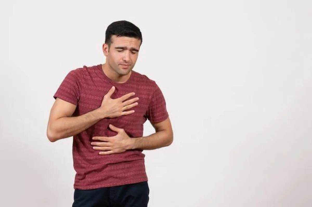 ضيق التنفس من أعراض الإصابة بمرض الفطر الأسود