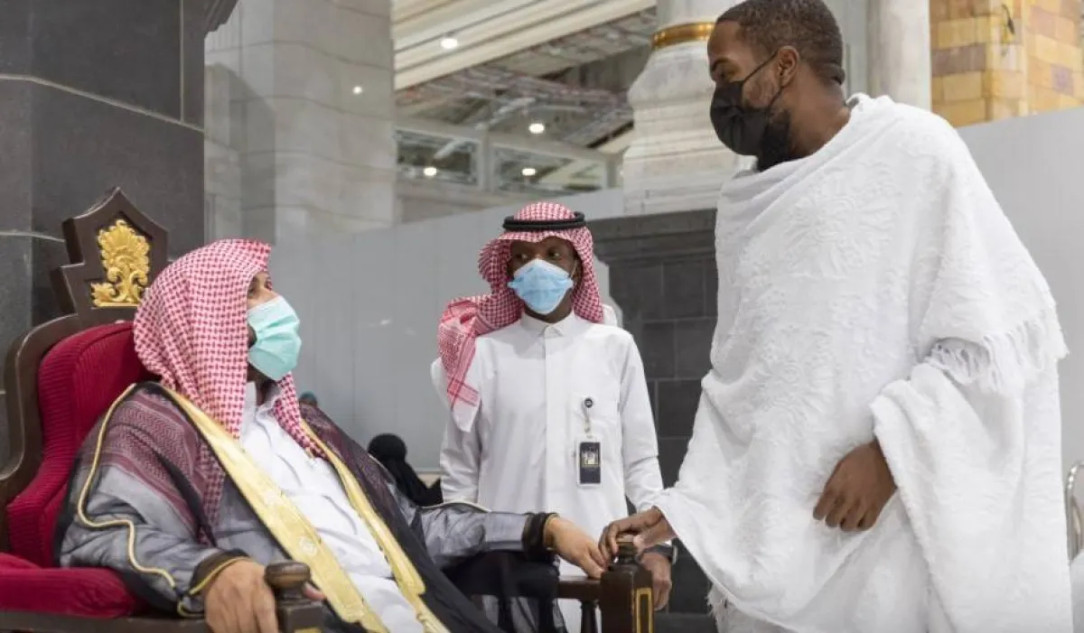 (7) لغات عالمية لإرشاد العُمار والزوار بالمسائل الشرعية
