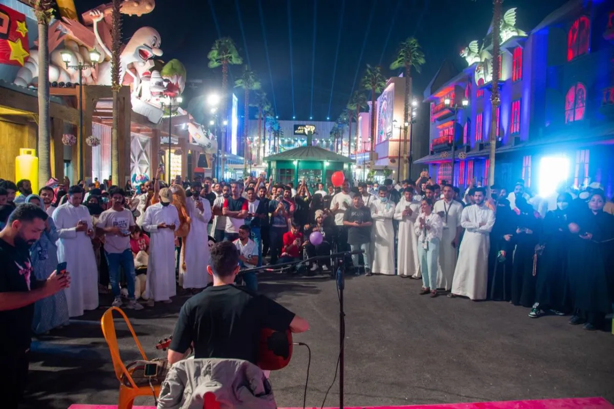 المكفوفون يشاركون في منطقة استديو ببوليفارد رياض سيتي