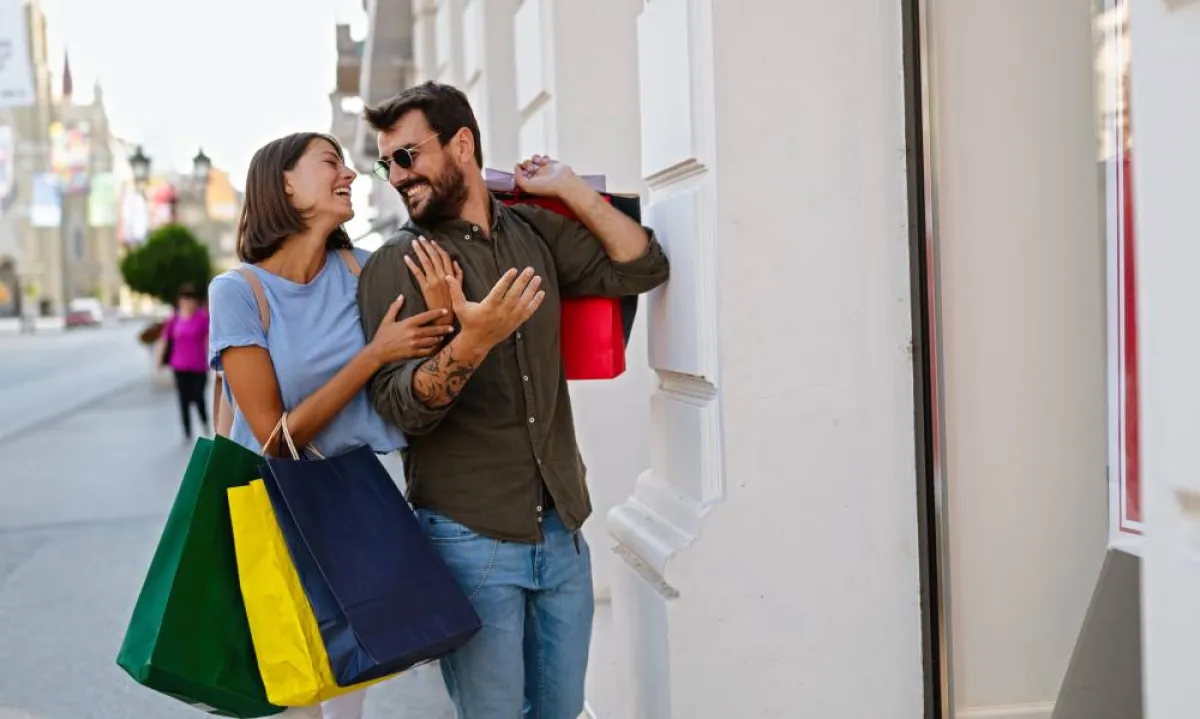 متعة التسوق أثناء السفر