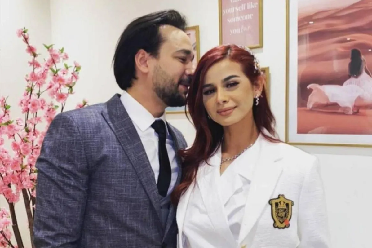 منة عرفة وزوجها محمود المهدي - الصورة من حسابها على انستغرام