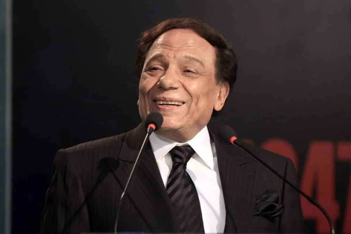 الفنان عادل إمام - الصورة من حسابه الرسمي على فيسبوك