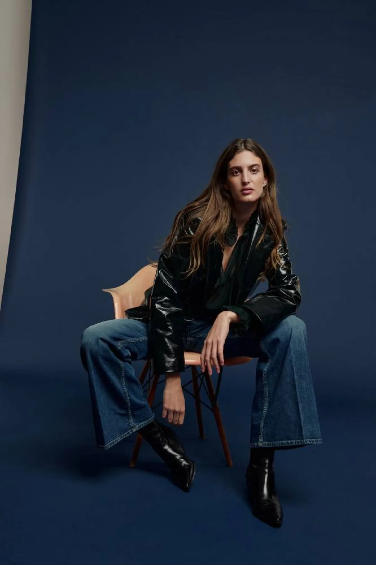 الدنيم لإطلالة عصرية