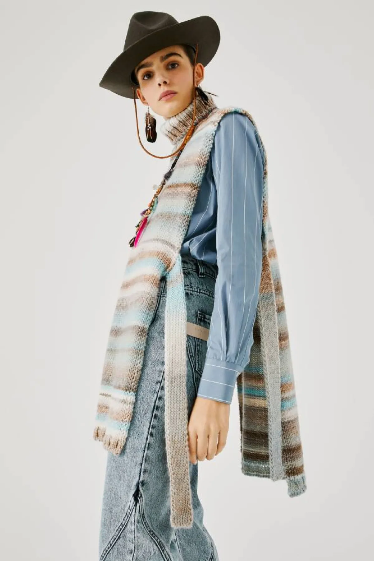 الدنيم لإطلالة عصرية