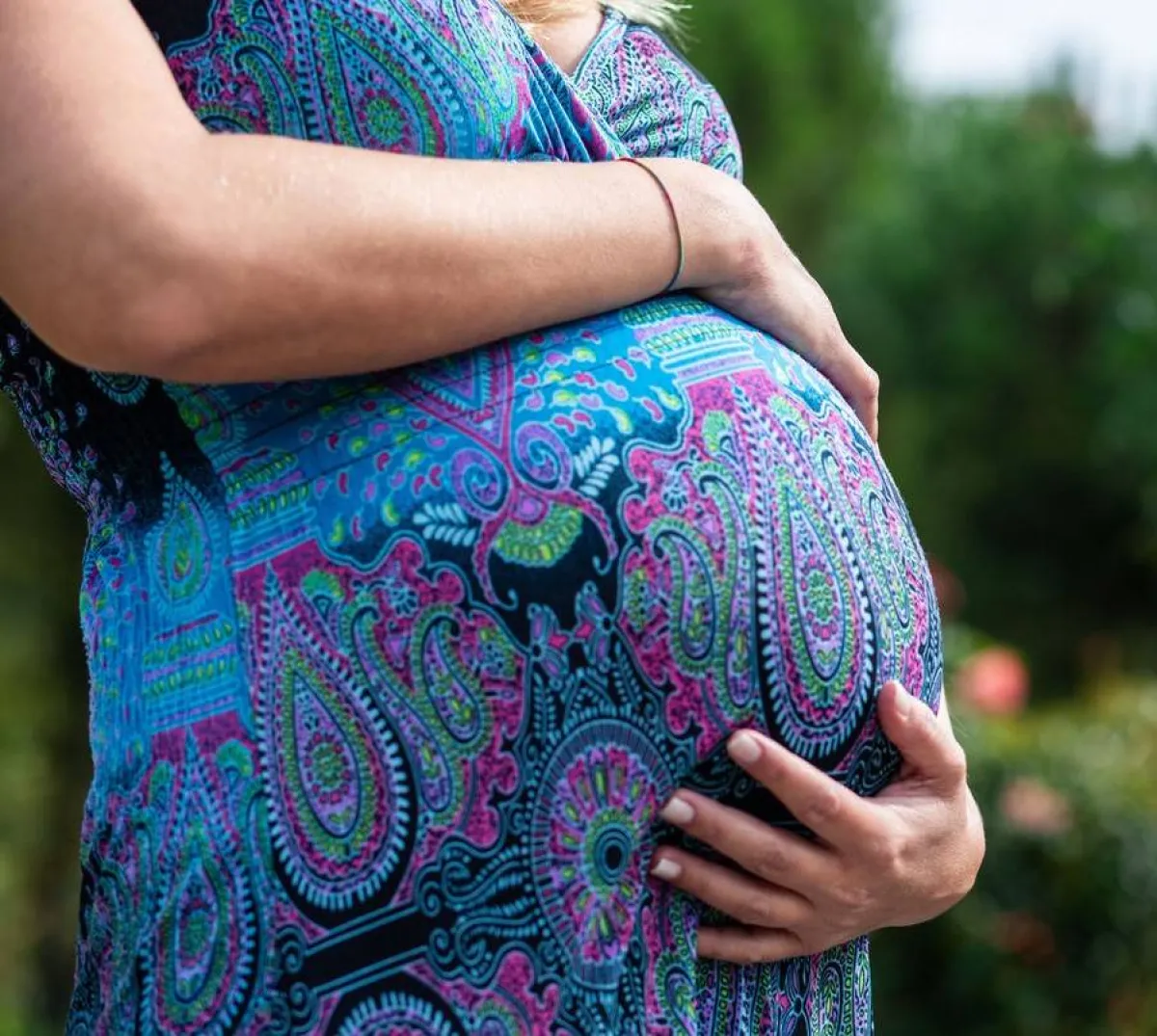 صورة لبطن الحامل