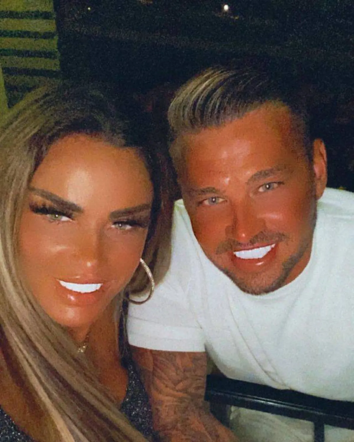 كاتي برايس وكارل وودز- الصورة من حساب كاتي برايس على إنستغرام