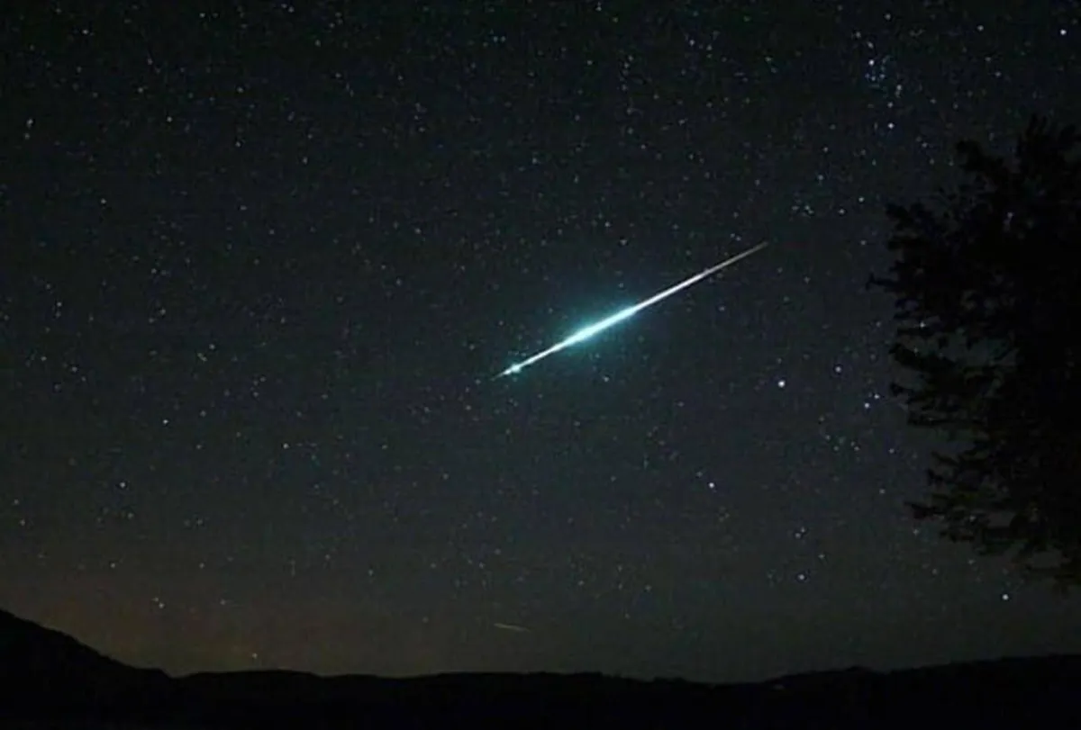 فلكية جدة تشهد سقوط شهب الثور