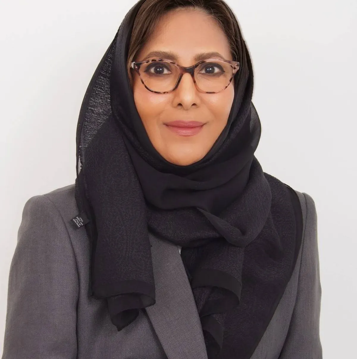 مي المزيني: التسامح هو تركيز الأفكار على المشاعر الإيجابية تجاه من آذانا