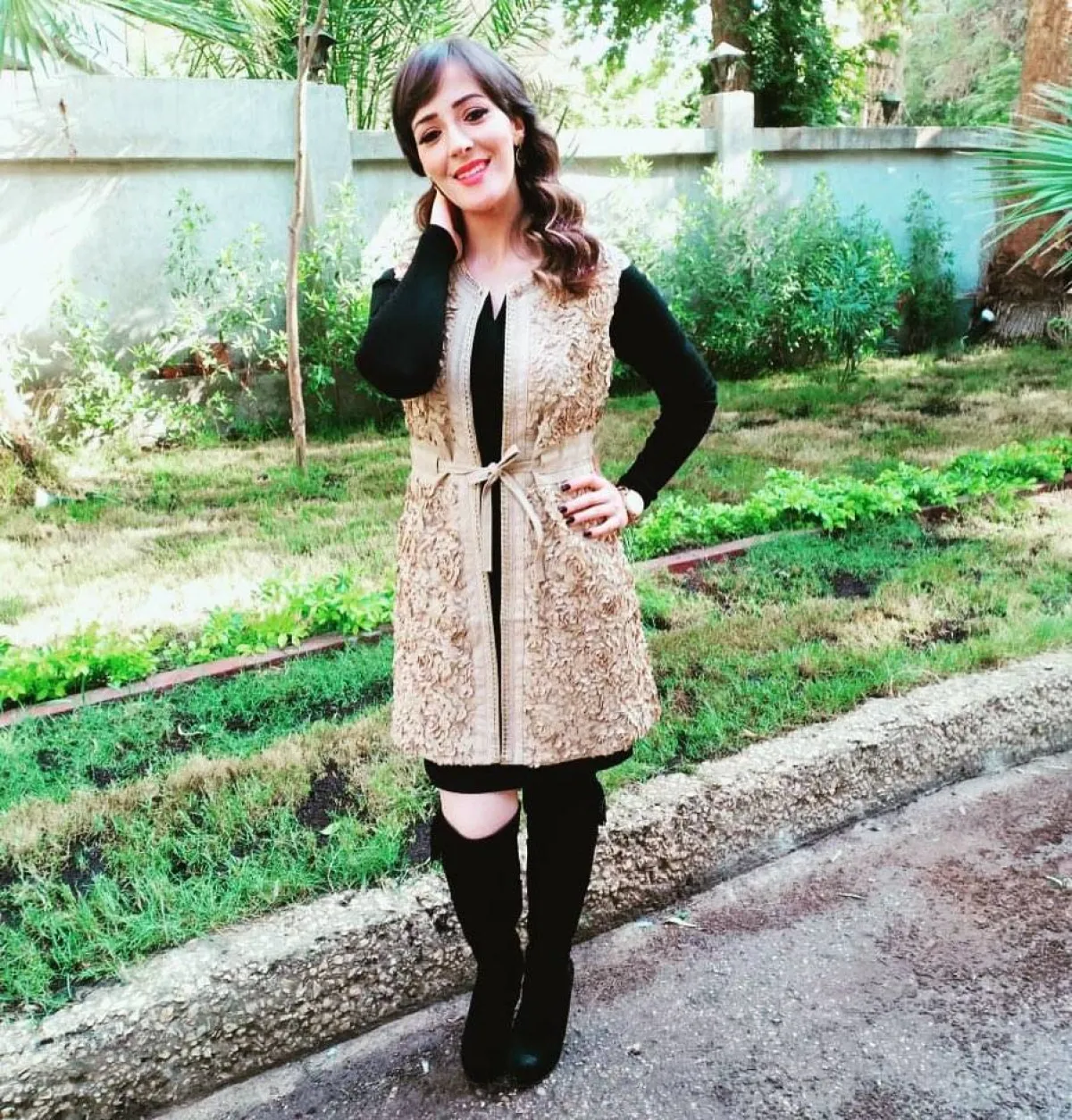 سناء يوسف الصورة من حسابها على الفايس بوك