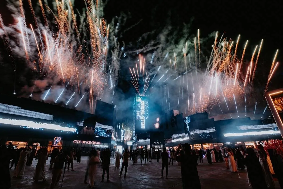 فعالية متاهة الكريستال ضمن بوليفارد رياض سيتي